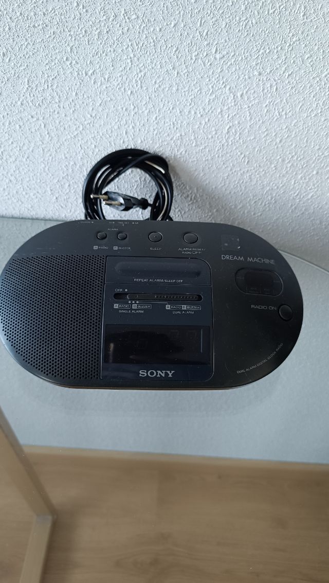 Radio Sony ICF-C710