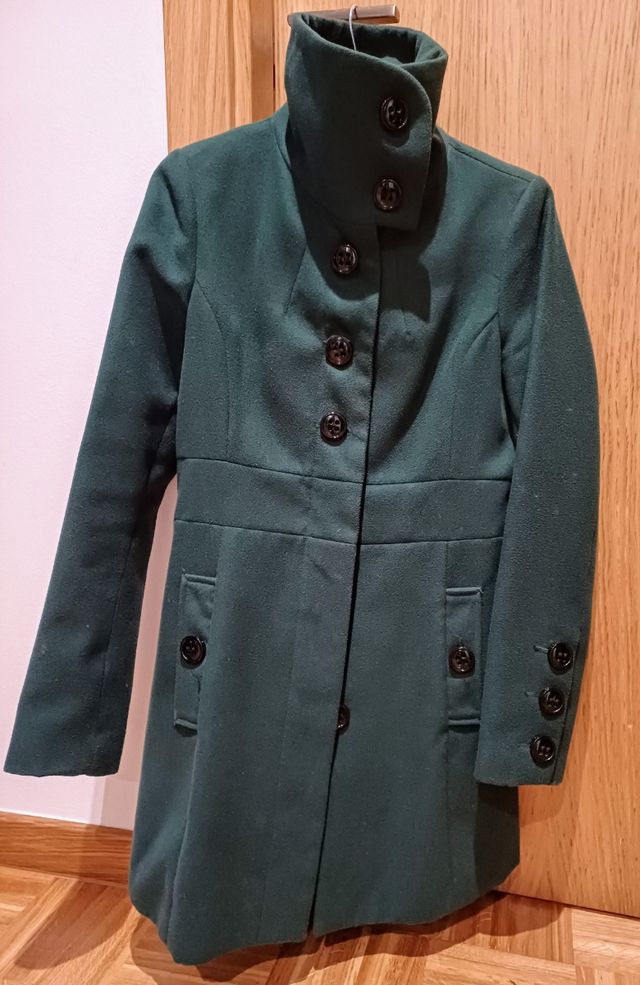 Abrigo verde botella