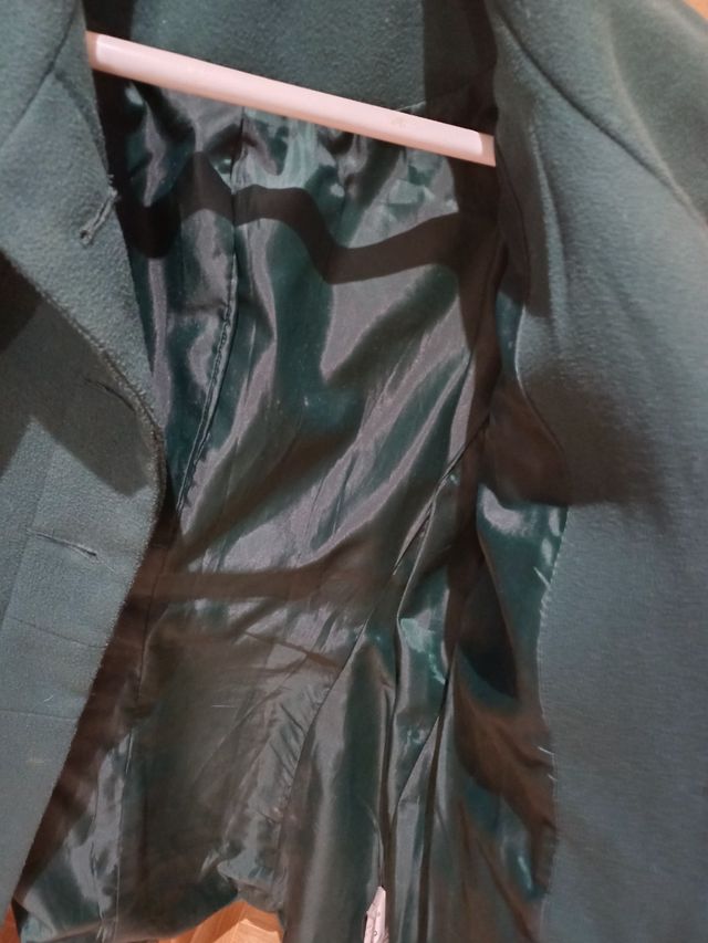 Abrigo verde botella