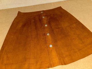 Minifalda terciopelo con botones