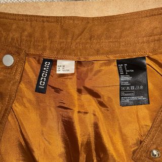 Minifalda terciopelo con botones