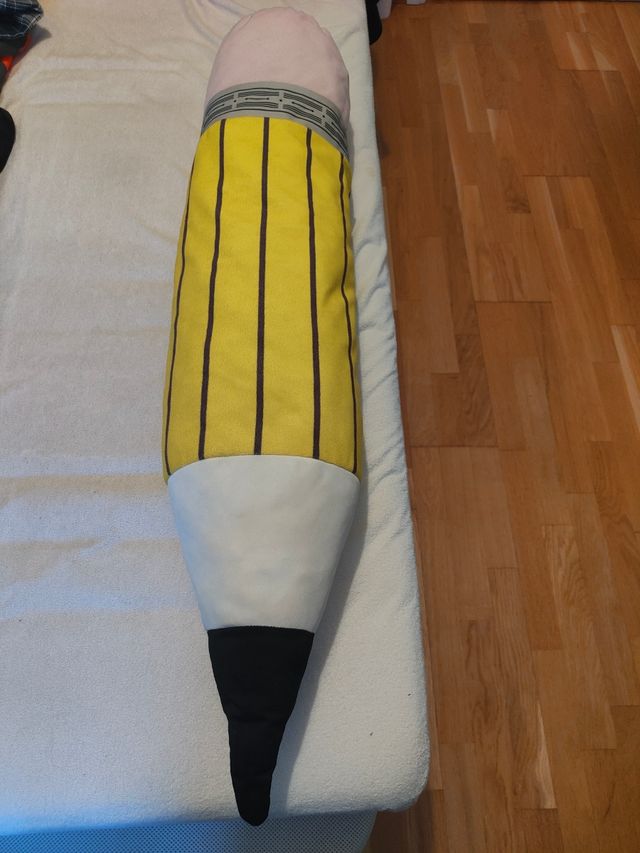 Peluche lápiz IKEA