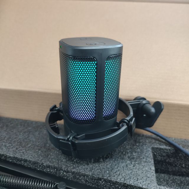 Micrófono USB con luces RGB