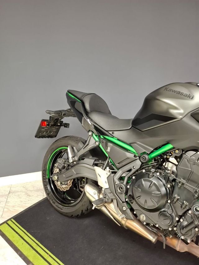 KAWASAKI Z650