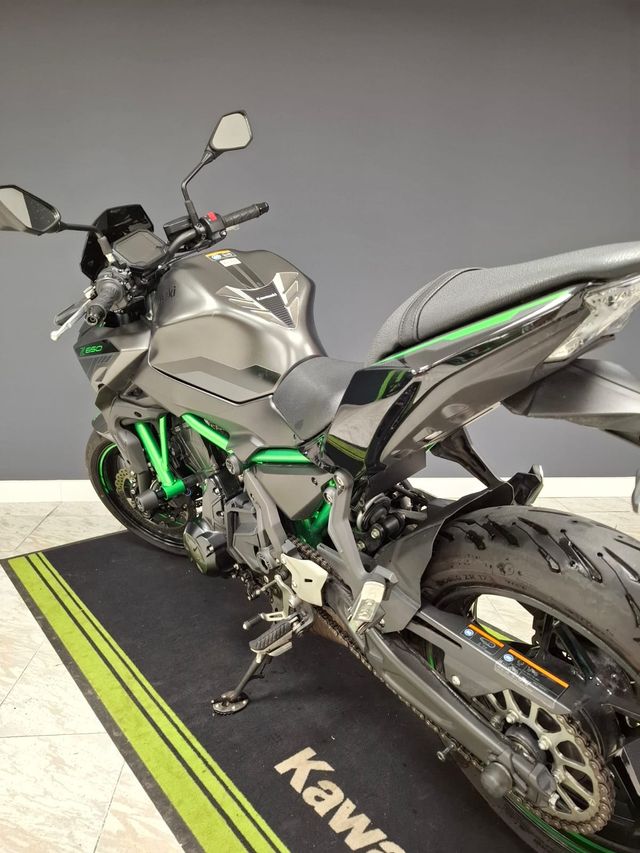 KAWASAKI Z650