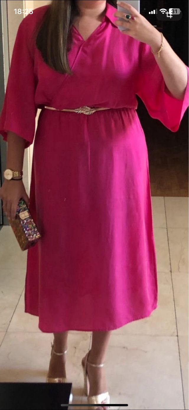 Vestido rosa de invitada de Massimo Dutti