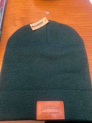 Gorro de lana verde