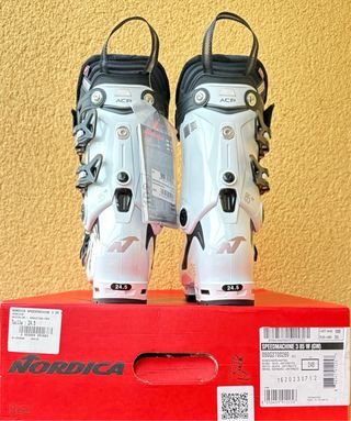 Botas de esqui para mujer sin estrenar