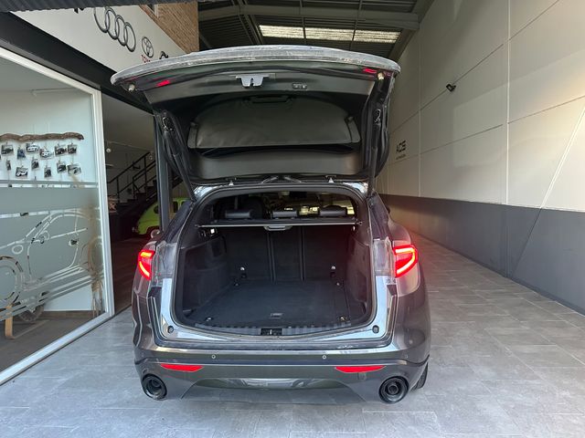 ALFA ROMEO Stelvio 2.2 Diesel Veloce Q4