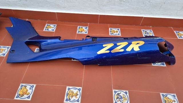 Carenado ZZR 600. Cachas laterales