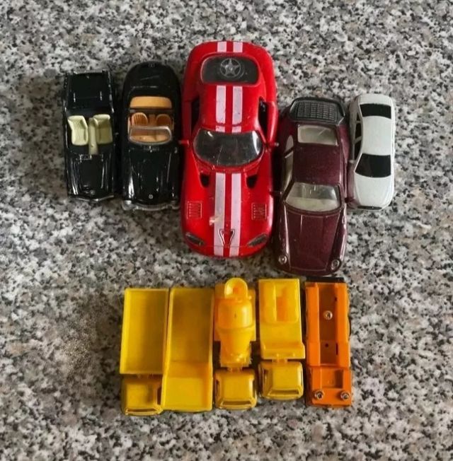 Lotto 10 macchinine da collezione