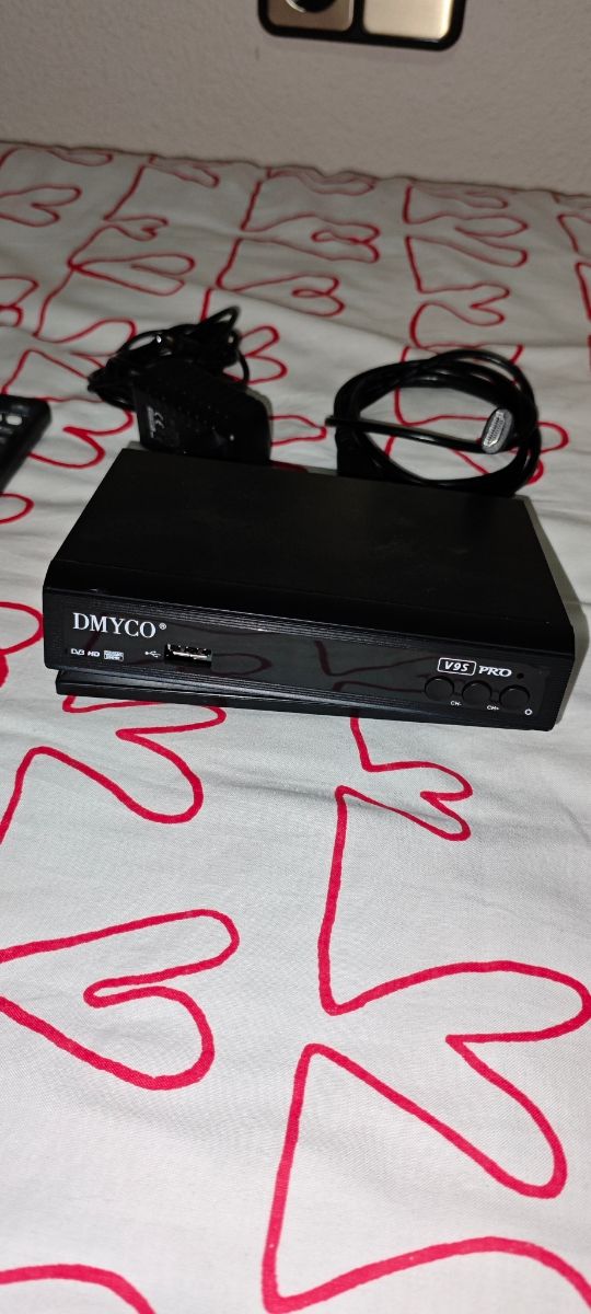 Decodificador satélite  DMYCO V9S Pro,