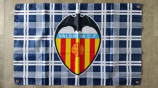 Bandera del Valencia CF (edición Fallas)