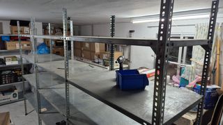 Estantería metálica - Leer bien dimensiones