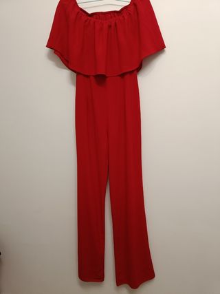 Mono de mujer elegante