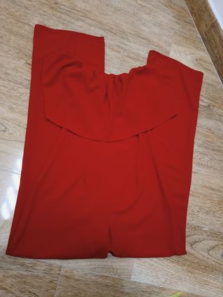 Mono de mujer elegante