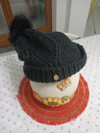 Cappello donna  di lana  guess