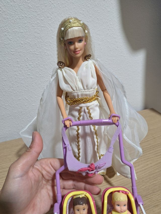 Barbie y krissy bebés