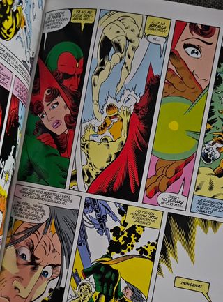 Vengadores 100% Marvel Visión y la Bruja Escarlata