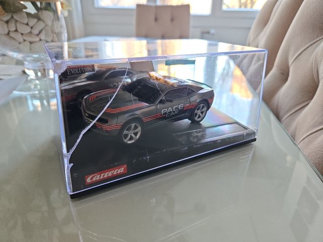 Chevrolet camaro pace car slot carrera