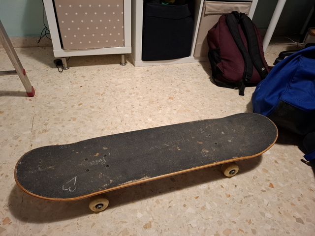 Skate con tabla Inpeddo montado por piezas