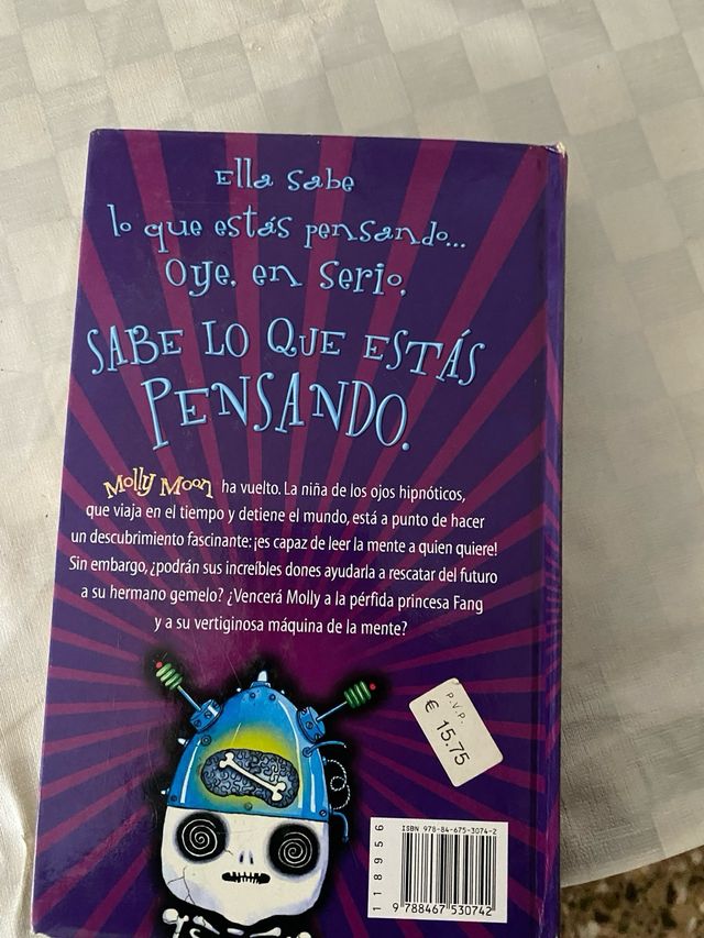 Pack de dos libros juveniles de Molly Moon