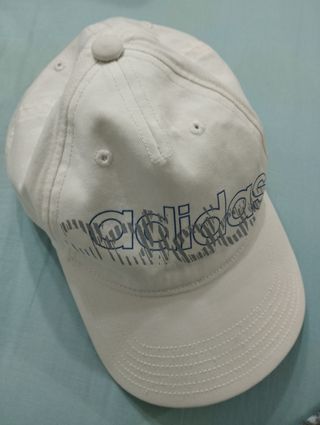 Gorra Adidas blanca