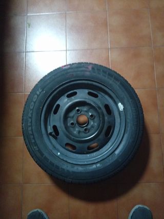 Rueda R14  kia 