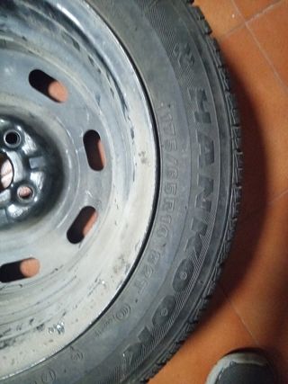 Rueda R14  kia 