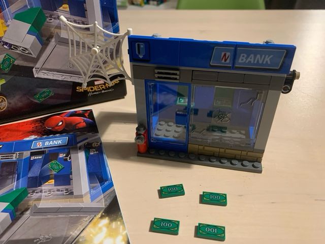 Lego Spider man banco cajero automatico 76082