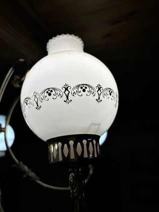 Lámpara de techo antigua