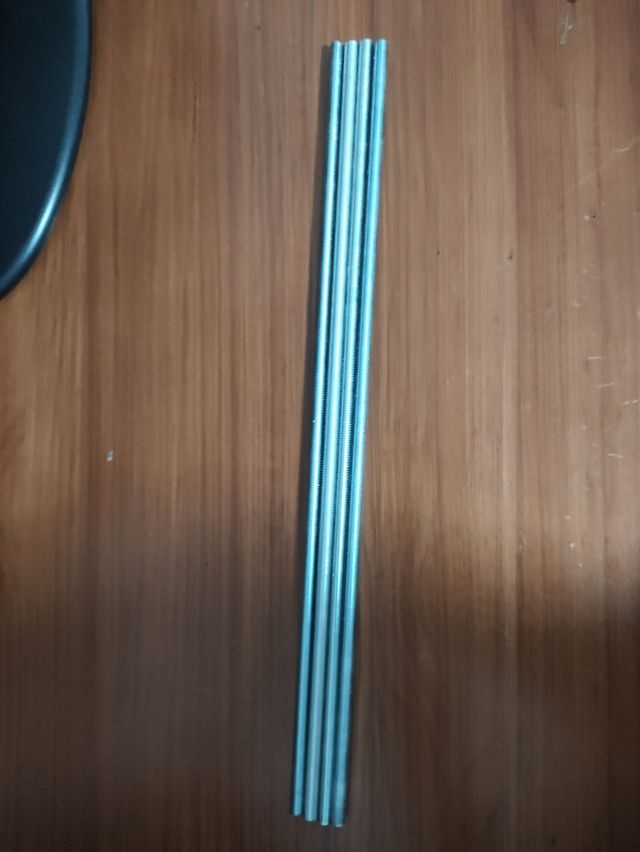 8 Barras métrica 8 (M8). 4 de 0.5m y 4 de 0.4m