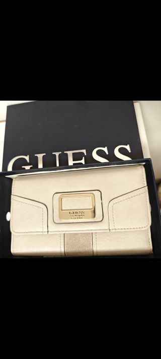 Monedero Guess