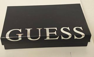 Monedero Guess