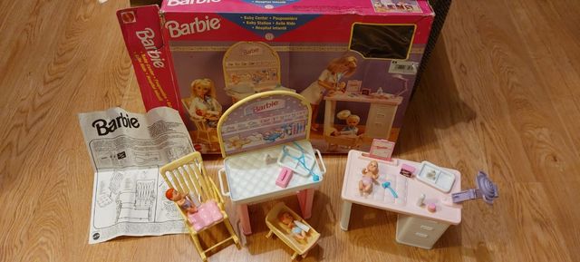 Barbie hospital infantil baby center colección
