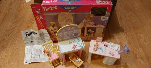 Barbie hospital infantil baby center colección