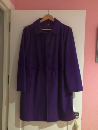 Abrigo morado de paño