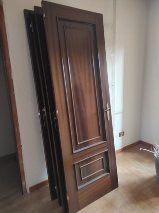 Puerta de madera 70x210cm