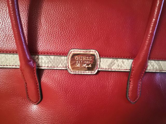 Bolso Guess a estrenar