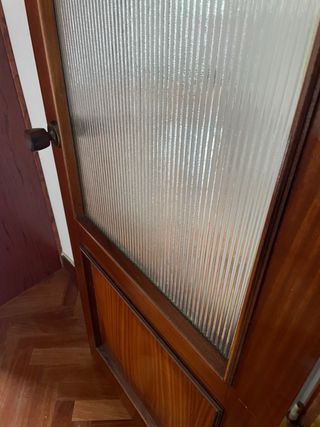 Puertas madera maziza