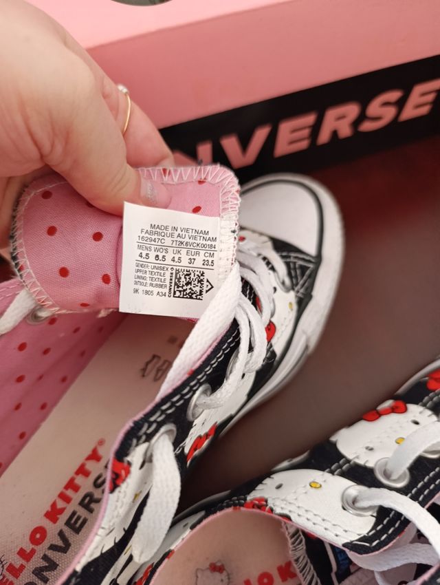 Converse Hello Kitty edición limitada.