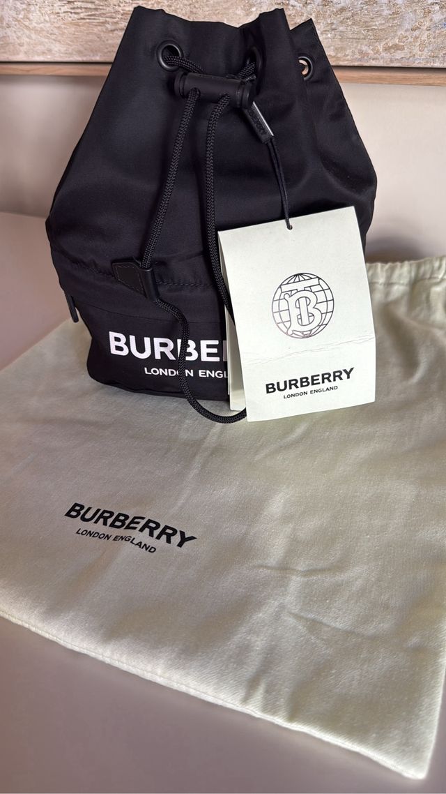 Bolso Phoebe Check ajustable de Burberry