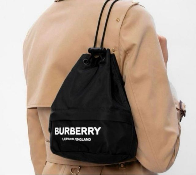 Bolso Phoebe Check ajustable de Burberry