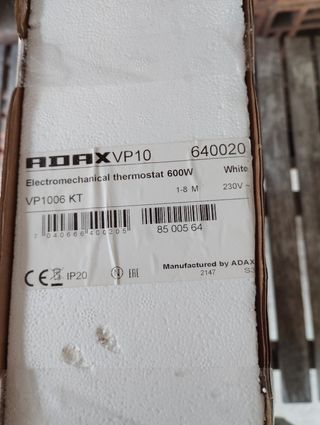 Radiador eléctrico Adax VP10 600w