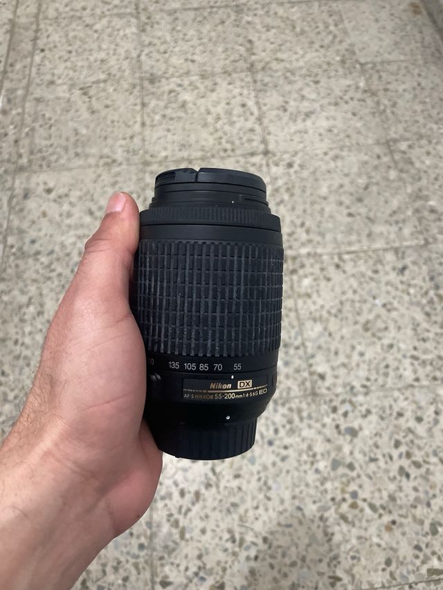 Teleobiettivo Nikon DX
