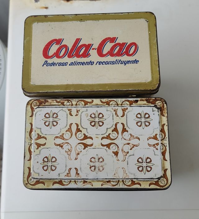 Latas antiguas colacao