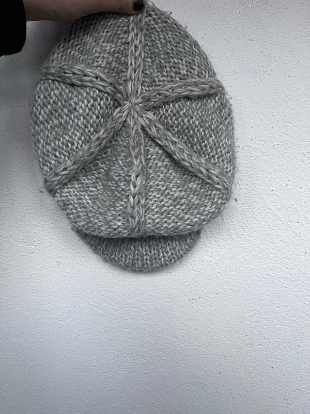 Berretto di lana grigio unisex