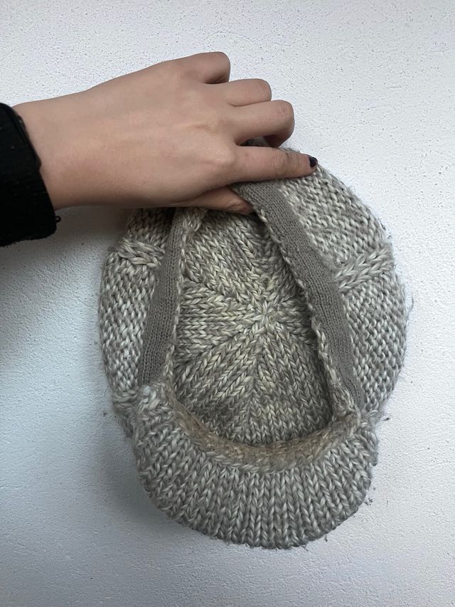 Berretto di lana grigio unisex