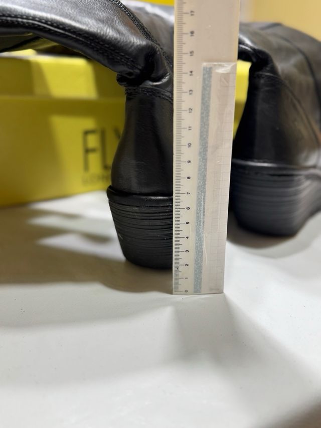 Botas altas piel Fly London