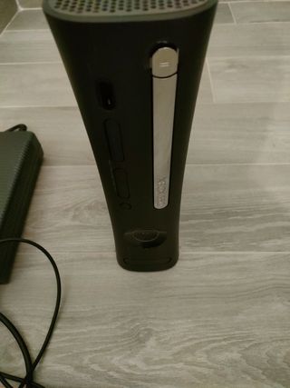 Xbox 360 120 GB + accessori